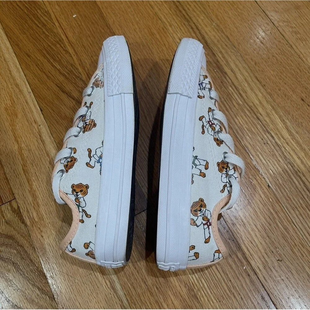Converse All Star Boys Low Top Sneakers Size 12 Toddler Printed Karate Tiger EUC
